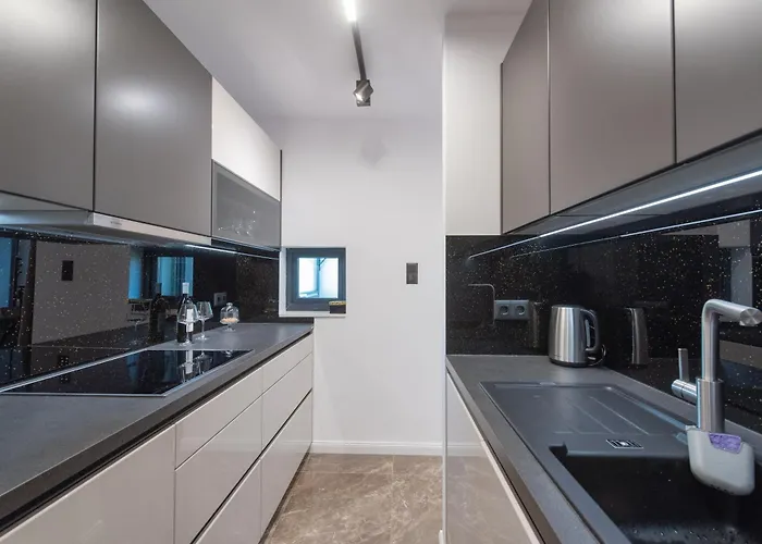 Brand New Bliss Lux *